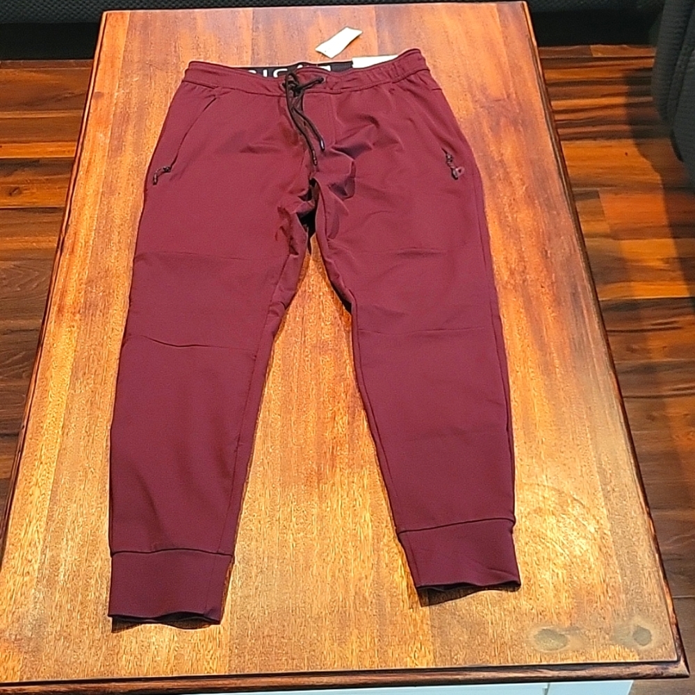 Mens-  American Eagle Joggers NWT Size Small